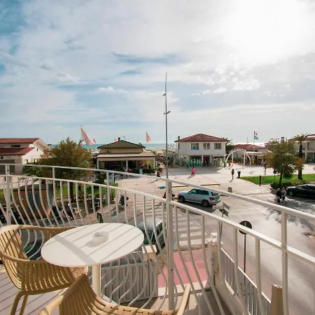 Medusa Hotel 3*